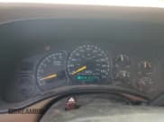 ✅ 1999 GMC Sierra 1500 SLE • VIN: 1GTEK19T0XE523549 • Лот: 62088315. Опубликован ранее на Copart с пробегом 141 472 миль. Бесплатный доступ к архиву аукционных продаж из США и подробный отчёт об истории автомобиля на DreamBid. Изображение 9.