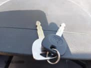 ✅ 2006 Chevrolet Equinox LS • VIN: 2CNDL13F766055149 • Лот: 41870455. Опубликован ранее на IAAI с пробегом 190 943 миль. Бесплатный доступ к архиву аукционных продаж из США и подробный отчёт об истории автомобиля на DreamBid. Изображение 11.