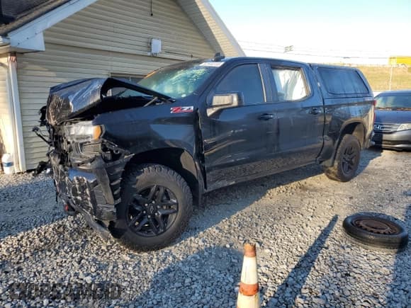 ✅ 2019 Chevrolet Silverado 1500 LT Trail Boss • VIN: 3GCPYFED7KG226640 • Lot: 82544195. Wystawiony na Copart z przebiegiem 59 814 mil. Bezpłatny archiwum sprzedaży aukcyjnych z USA i szczegółowy raport historii pojazdu na DreamBid. Zdjęcie 1.