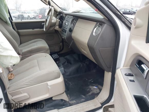 ✅ 2013 Ford Expedition XL • VIN: 1FMJU1G58DEF35226 • Lot: 41677320. Listed on IAAI with 136,827 mi. Free auction sales archive from the USA and detailed vehicle history report at DreamBid. Image 5.