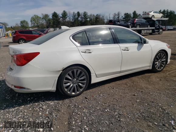 ✅ 2017 Acura RLX w/Advance Pkg • VIN: JH4KC1F91HC000352 • Лот: 53815465. Опубликован ранее на Copart с пробегом 90 893 миль. Бесплатный доступ к архиву аукционных продаж из США и подробный отчёт об истории автомобиля на DreamBid. Изображение 3.