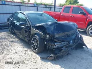 2020 Toyota Camry SE с VIN 4T1G11AK7LU945747, выставлен на аукционе IAAI как лот 42886887 с пробегом Не указан миль и . История ставок и продаж доступна на DreamBid. Изображение 1.