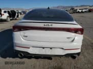 ✅ 2022 Kia K5 GT • VIN: 5XXG44J85NG153591 • Lot: 86278535. Wystawiony na Copart z przebiegiem 44 378 mil. Bezpłatny archiwum sprzedaży aukcyjnych z USA i szczegółowy raport historii pojazdu na DreamBid. Zdjęcie 6.