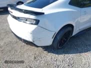 ✅ 2018 Chevrolet Camaro 2SS • VIN: 1G1FH1R73J0189018 • Лот: 43313071. Опубликован ранее на IAAI с пробегом 79 918 миль. Бесплатный доступ к архиву аукционных продаж из США и подробный отчёт об истории автомобиля на DreamBid. Изображение 17.