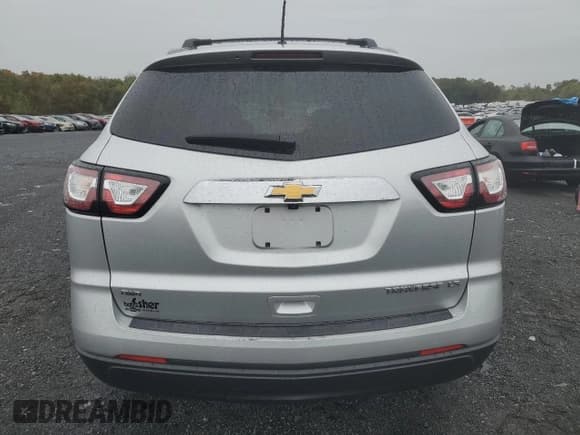 ✅ 2015 Chevrolet Traverse LS • VIN: 1GNKVFKD2FJ222188 • Lot: 72419864. Wystawiony na Copart z przebiegiem 78 416 mil. Bezpłatny archiwum sprzedaży aukcyjnych z USA i szczegółowy raport historii pojazdu na DreamBid. Zdjęcie 6.