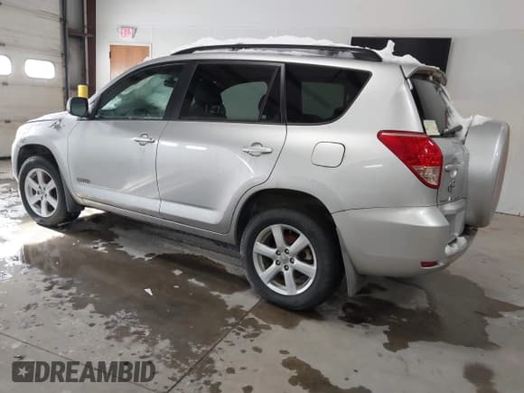✅ 2008 Toyota RAV4 Limited • VIN: JTMBD31V086088971 • Lot: 43770536. Listed on IAAI with 108,927 mi. Free auction sales archive from the USA and detailed vehicle history report at DreamBid. Image 3.