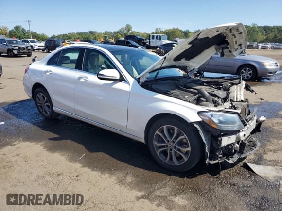 ✅ 2018 Mercedes-Benz C 300 • VIN: WDDWF4KB7JR345219 • Лот: 80257585. Опубликован ранее на Copart с пробегом 138 850 миль. Бесплатный доступ к архиву аукционных продаж из США и подробный отчёт об истории автомобиля на DreamBid. Изображение 4.