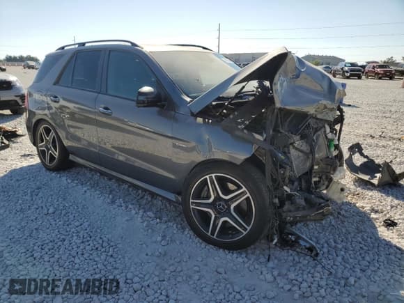 ✅ 2019 Mercedes-Benz GLE 43 AMG • VIN: 4JGDA6EB3KB212518 • Lot: 73376644. Listed on Copart with 56,087 mi. Free auction sales archive from the USA and detailed vehicle history report at DreamBid. Image 4.