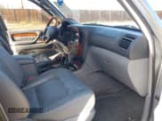 ✅ 2001 Lexus LX 470 • VIN: JTJHT00W113504679 • Lot: 43773115. Wystawiony na IAAI z przebiegiem 224 021 mil. Bezpłatny archiwum sprzedaży aukcyjnych z USA i szczegółowy raport historii pojazdu na DreamBid. Zdjęcie 5.