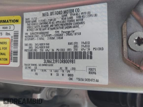 ✅ 2013 Lincoln MKZ • VIN: 3LN6L2J91DR800981 • Lot: 42428215. Wystawiony na IAAI z przebiegiem 106 813 mil. Bezpłatny archiwum sprzedaży aukcyjnych z USA i szczegółowy raport historii pojazdu na DreamBid. Zdjęcie 9.