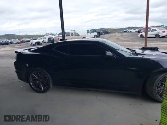 ✅ 2020 Chevrolet Camaro ZL1 • VIN: 1G1FK1R69L0142412 • Lot: 41478071. Listed on IAAI with 48,991 mi. Free auction sales archive from the USA and detailed vehicle history report at DreamBid. Image 13.