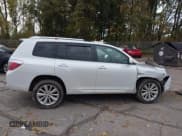 ✅ 2008 Toyota Highlander • VIN: JTEEW41AX82025213 • Lot: 43524909. Wystawiony na IAAI z przebiegiem 315 834 mil. Bezpłatny archiwum sprzedaży aukcyjnych z USA i szczegółowy raport historii pojazdu na DreamBid. Zdjęcie 13.