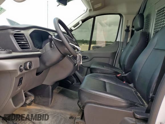✅ 2024 Ford Transit Cargo • VIN: 1FTYE1Y8XRKA52354 • Лот: 70396735. Опубликован ранее на Copart с пробегом 12 993 миль. Бесплатный доступ к архиву аукционных продаж из США и подробный отчёт об истории автомобиля на DreamBid. Изображение 7.