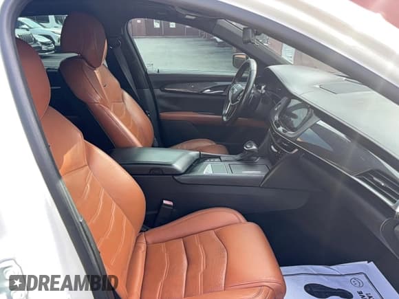 ✅ 2016 Cadillac CT6 Luxury RWD • VIN: 1G6KC5RX3GU156357 • Lot: 92271745. Wystawiony na Copart z przebiegiem 143 000 mil. Bezpłatny archiwum sprzedaży aukcyjnych z USA i szczegółowy raport historii pojazdu na DreamBid. Zdjęcie 5.