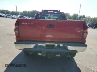 ✅ 2006 Chevrolet Silverado 1500 LS • VIN: 2GCEK19B261101225 • Лот: 70333244. Опубликован ранее на Copart с пробегом 214 034 миль. Бесплатный доступ к архиву аукционных продаж из США и подробный отчёт об истории автомобиля на DreamBid. Изображение 6.