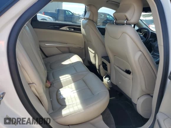 ✅ 2016 Lincoln MKZ • VIN: 3LN6L2G91GR616975 • Lot: 69945335. Wystawiony na Copart z przebiegiem 167 624 mil. Bezpłatny archiwum sprzedaży aukcyjnych z USA i szczegółowy raport historii pojazdu na DreamBid. Zdjęcie 10.