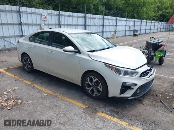✅ 2019 Kia Forte LXS • VIN: 3KPF24AD0KE044765 • Lot: 43052987. Listed on IAAI with 121,807 mi. Free auction sales archive from the USA and detailed vehicle history report at DreamBid. Image 1.