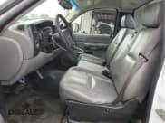 ✅ 2007 Chevrolet Silverado 2500HD Work Truck • VIN: 1GCHC24K27E577109 • Лот: 85469914. Опубликован ранее на Copart с пробегом 54 675 миль. Бесплатный доступ к архиву аукционных продаж из США и подробный отчёт об истории автомобиля на DreamBid. Изображение 7.