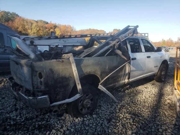 ✅ 2022 Ram 2500 Tradesman • VIN: 3C6UR5HJ5NG148012 • Lot: 86143925. Listed on Copart with Not provided. Free auction sales archive from the USA and detailed vehicle history report at DreamBid. Image 3.