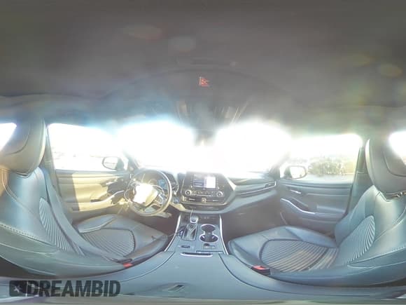 ✅ 2022 Toyota Highlander XSE • VIN: 5TDJZRAH5NS098479 • Lot: 81637625. Listed on Copart with 51,200 mi. Free auction sales archive from the USA and detailed vehicle history report at DreamBid. Image 14.