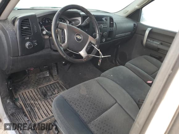 ✅ 2007 Chevrolet Silverado 2500HD Work Truck • VIN: 1GCHK24K47E535835 • Lot: 82085774. Wystawiony na Copart z przebiegiem 187 627 mil. Bezpłatny archiwum sprzedaży aukcyjnych z USA i szczegółowy raport historii pojazdu na DreamBid. Zdjęcie 8.