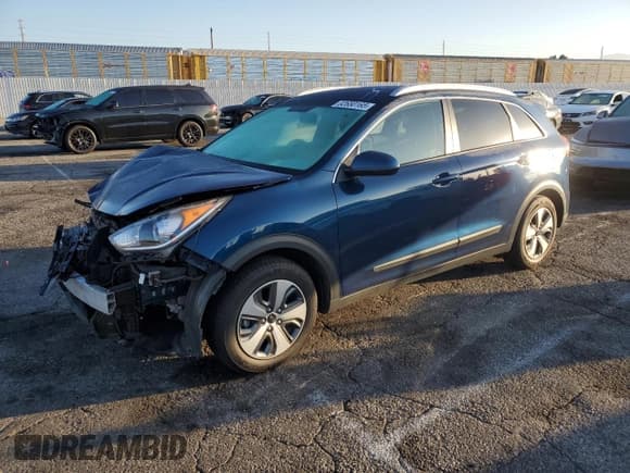 ✅ 2018 Kia Niro LX • VIN: KNDCB3LC8J5206587 • Lot: 82680165. Wystawiony na Copart z przebiegiem 51 636 mil. Bezpłatny archiwum sprzedaży aukcyjnych z USA i szczegółowy raport historii pojazdu na DreamBid. Zdjęcie 1.