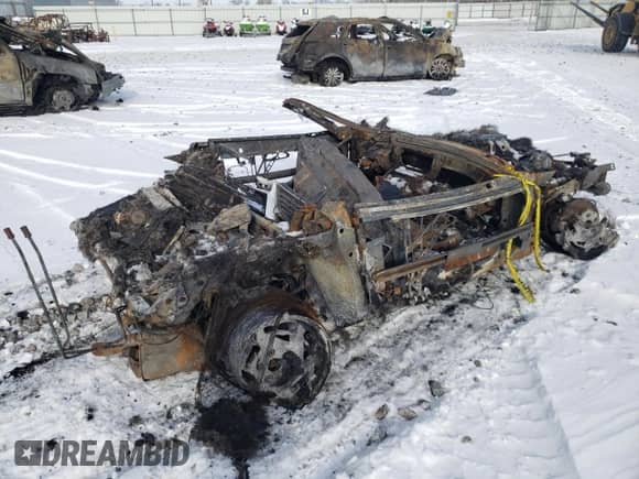 1990 Chevrolet Corvette z VIN 1G1YY3381L5118833, wystawiony jako Copart lot #87943005 z przebiegiem Nie podano mil oraz Nie do naprawy • Non repairable. Historia ofert i sprzedaży dostępna na DreamBid. Obrazek 3.