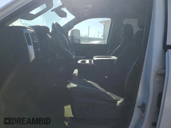 ✅ 2015 Chevrolet Silverado 2500HD LT • VIN: 1GC1KVE88FF158327 • Лот: 91084845. Опубликован ранее на Copart с пробегом 145 135 миль. Бесплатный доступ к архиву аукционных продаж из США и подробный отчёт об истории автомобиля на DreamBid. Изображение 7.