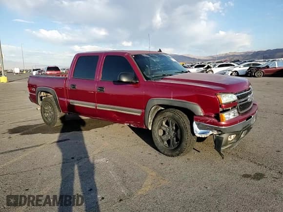 ✅ 2006 Chevrolet Silverado 1500 LT2 • VIN: 2GCEK13T161146075 • Лот: 74531134. Опубликован ранее на Copart с пробегом 172 069 миль. Бесплатный доступ к архиву аукционных продаж из США и подробный отчёт об истории автомобиля на DreamBid. Изображение 10.