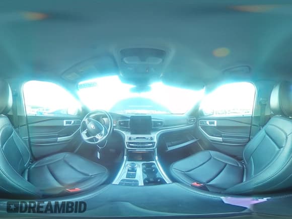 ✅ 2021 Ford Explorer XLT • VIN: 1FMSK7DHXMGA21376 • Lot: 85565535. Wystawiony na Copart z przebiegiem 94 118 mil. Bezpłatny archiwum sprzedaży aukcyjnych z USA i szczegółowy raport historii pojazdu na DreamBid. Zdjęcie 16.