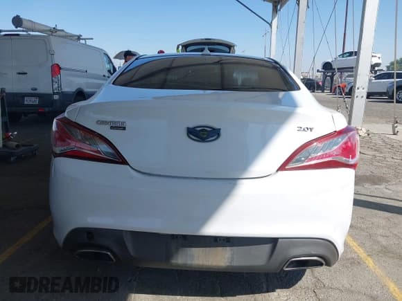 ✅ 2014 Hyundai Genesis Coupe 2.0T • VIN: KMHHT6KD7EU114120 • Lot: 43400811. Listed on IAAI with 129,627 mi. Free auction sales archive from the USA and detailed vehicle history report at DreamBid. Image 16.