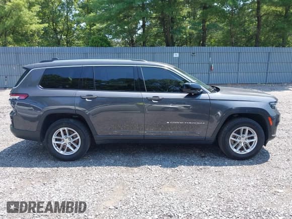 ✅ 2023 Jeep Grand Cherokee Laredo • VIN: 1C4RJKAG2P8842555 • Lot: 42861769. Listed on IAAI with 27,906 mi. Free auction sales archive from the USA and detailed vehicle history report at DreamBid. Image 13.