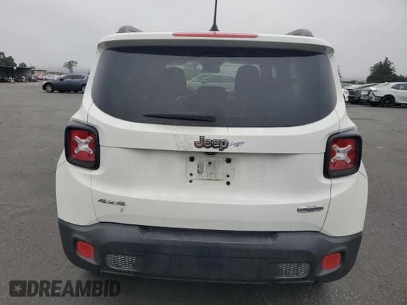 ✅ 2017 Jeep Renegade Latitude • VIN: ZACCJBBB0HPG60811 • Lot: 90955845. Wystawiony na Copart z przebiegiem 124 637 mil. Bezpłatny archiwum sprzedaży aukcyjnych z USA i szczegółowy raport historii pojazdu na DreamBid. Zdjęcie 6.
