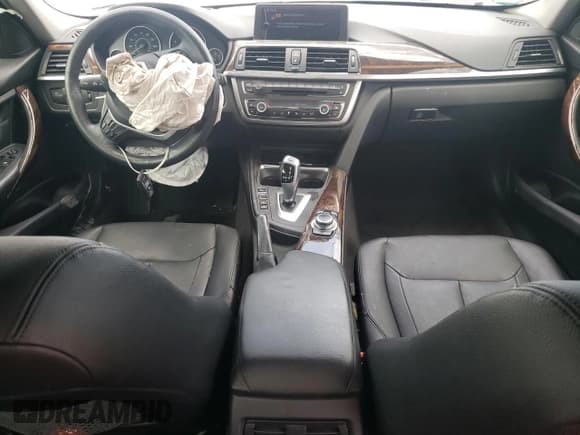 ✅ 2013 BMW 3 Series 328i • VIN: WBA3A5C5XDF604363 • Лот: 85010655. Опубликован ранее на Copart с пробегом 120 692 миль. Бесплатный доступ к архиву аукционных продаж из США и подробный отчёт об истории автомобиля на DreamBid. Изображение 8.