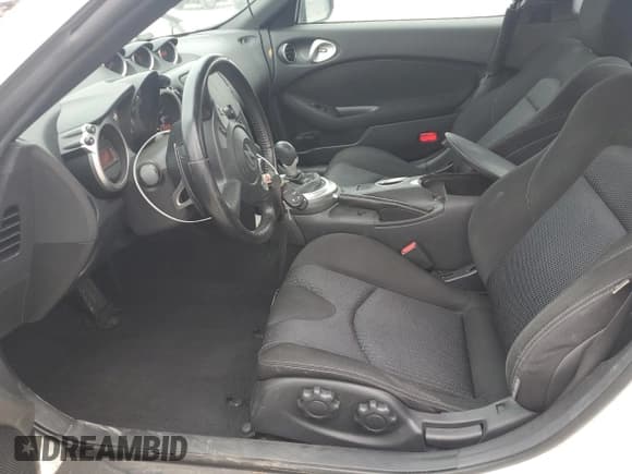 ✅ 2011 Nissan 370Z Touring • VIN: JN1AZ4EH9BM554068 • Lot: 70991915. Wystawiony na Copart z przebiegiem 150 179 mil. Bezpłatny archiwum sprzedaży aukcyjnych z USA i szczegółowy raport historii pojazdu na DreamBid. Zdjęcie 7.