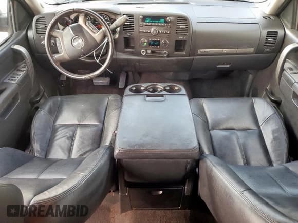 ✅ 2011 GMC Sierra 1500 SLE • VIN: 1GTR1VE02BZ366762 • Lot: 64434005. Wystawiony na Copart z przebiegiem 80 025 mil. Bezpłatny archiwum sprzedaży aukcyjnych z USA i szczegółowy raport historii pojazdu na DreamBid. Zdjęcie 8.