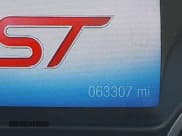 ✅ 2013 Ford Focus ST • VIN: 1FADP3L91DL299680 • Lot: 42803809. Wystawiony na IAAI z przebiegiem 63 307 mil. Bezpłatny archiwum sprzedaży aukcyjnych z USA i szczegółowy raport historii pojazdu na DreamBid. Zdjęcie 15.