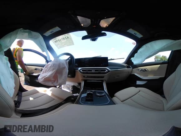 ✅ 2023 BMW 3 Series 330i xDrive • VIN: 3MW89FF06P8D68103 • Lot: 42456198. Listed on IAAI with 11,878 mi. Free auction sales archive from the USA and detailed vehicle history report at DreamBid. Image 19.