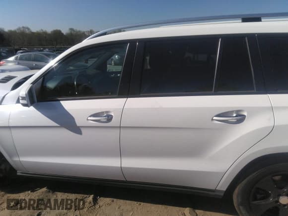 ✅ 2017 Mercedes-Benz GLS 450 • VIN: 4JGDF6EEXHA850923 • Lot: 41874619. Listed on IAAI with 137,017 mi. Free auction sales archive from the USA and detailed vehicle history report at DreamBid. Image 13.