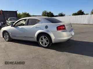 ✅ 2012 Dodge Avenger SXT Plus • VIN: 1C3CDZEG5CN328005 • Lot: 75569684. Wystawiony na Copart z przebiegiem 146 914 mil. Bezpłatny archiwum sprzedaży aukcyjnych z USA i szczegółowy raport historii pojazdu na DreamBid. Zdjęcie 3.