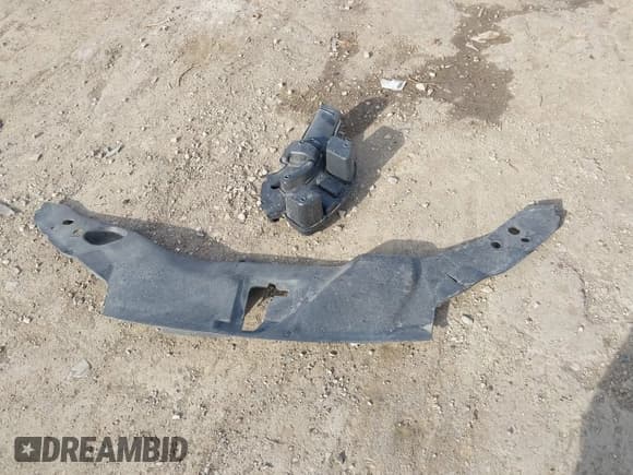 ✅ 2020 Honda Passport EX-L • VIN: 5FNYF8H5XLB005177 • Лот: 42102384. Опубликован ранее на IAAI с пробегом 134 502 миль. Бесплатный доступ к архиву аукционных продаж из США и подробный отчёт об истории автомобиля на DreamBid. Изображение 12.