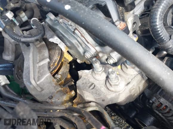 ✅ 2016 Mazda 3 i Touring • VIN: 3MZBM1L73GM300955 • Лот: 42559328. Опубликован ранее на IAAI с пробегом 133 310 миль. Бесплатный доступ к архиву аукционных продаж из США и подробный отчёт об истории автомобиля на DreamBid. Изображение 18.