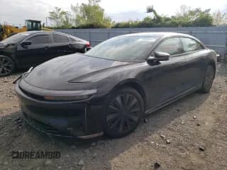 ✅ 2024 Lucid Air Pure • VIN: 50EA1PGA2RA008886 • Lot: 73949694. Wystawiony na Copart z przebiegiem Nie podano. Bezpłatny archiwum sprzedaży aukcyjnych z USA i szczegółowy raport historii pojazdu na DreamBid. Zdjęcie 1.