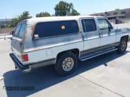 ✅ 1990 GMC Suburban • VIN: 1GKGR26NXLF528203 • Lot: 42731684. Listed on IAAI with 185,736 mi. Free auction sales archive from the USA and detailed vehicle history report at DreamBid. Image 4.