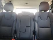 ✅ 2020 Volvo XC90 Momentum • VIN: YV4A22PK2L1560504 • Lot: 92173065. Wystawiony na Copart z przebiegiem 84 760 mil. Bezpłatny archiwum sprzedaży aukcyjnych z USA i szczegółowy raport historii pojazdu na DreamBid. Zdjęcie 10.