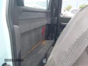 ✅ 2002 Ford F-150 XL • VIN: 1FTRF17W52KA32102 • Lot: 43752125. Wystawiony na IAAI z przebiegiem 303 926 mil. Bezpłatny archiwum sprzedaży aukcyjnych z USA i szczegółowy raport historii pojazdu na DreamBid. Zdjęcie 8.