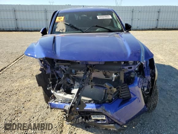 ✅ 2025 Toyota Tacoma SR • VIN: 3TMLB5JN4SM124559 • Lot: 69503955. Wystawiony na Copart z przebiegiem 1 669 mil. Bezpłatny archiwum sprzedaży aukcyjnych z USA i szczegółowy raport historii pojazdu na DreamBid. Zdjęcie 5.