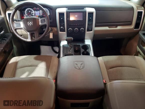 ✅ 2009 Dodge 1500 SLT • VIN: 1D3HV18T49S769411 • Lot: 48044925. Wystawiony na Copart z przebiegiem 86 528 mil. Bezpłatny archiwum sprzedaży aukcyjnych z USA i szczegółowy raport historii pojazdu na DreamBid. Zdjęcie 8.