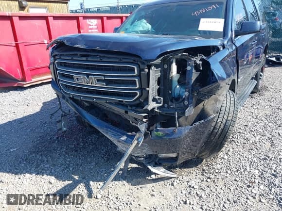 ✅ 2017 GMC Yukon SLE • VIN: 1GKS2AKC4HR193653 • Lot: 43181091. Listed on IAAI with 137,115 mi. Free auction sales archive from the USA and detailed vehicle history report at DreamBid. Image 6.