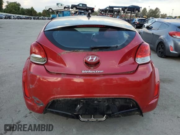 ✅ 2012 Hyundai Veloster w/Red Int • VIN: KMHTC6AD7CU064411 • Lot: 70058874. Wystawiony na Copart z przebiegiem Nie podano. Bezpłatny archiwum sprzedaży aukcyjnych z USA i szczegółowy raport historii pojazdu na DreamBid. Zdjęcie 6.